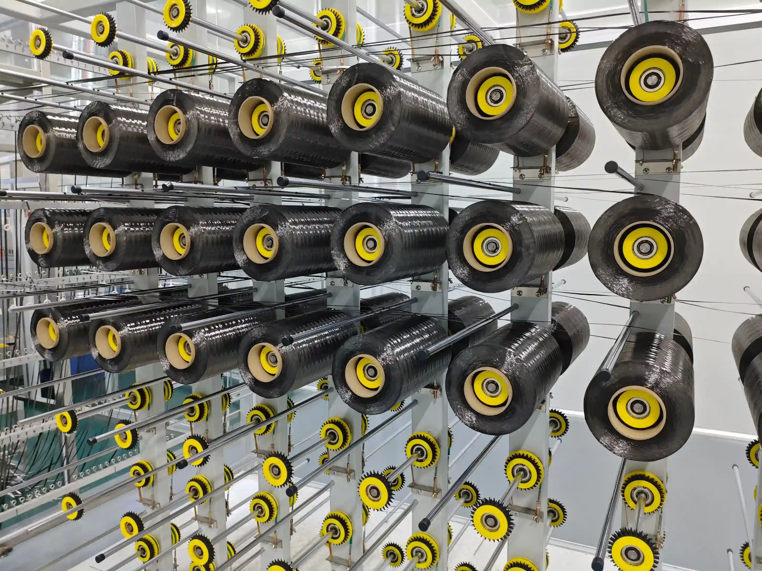 Priemysel s uhlíkovými vláknami na pozeranie pred rokom 2025